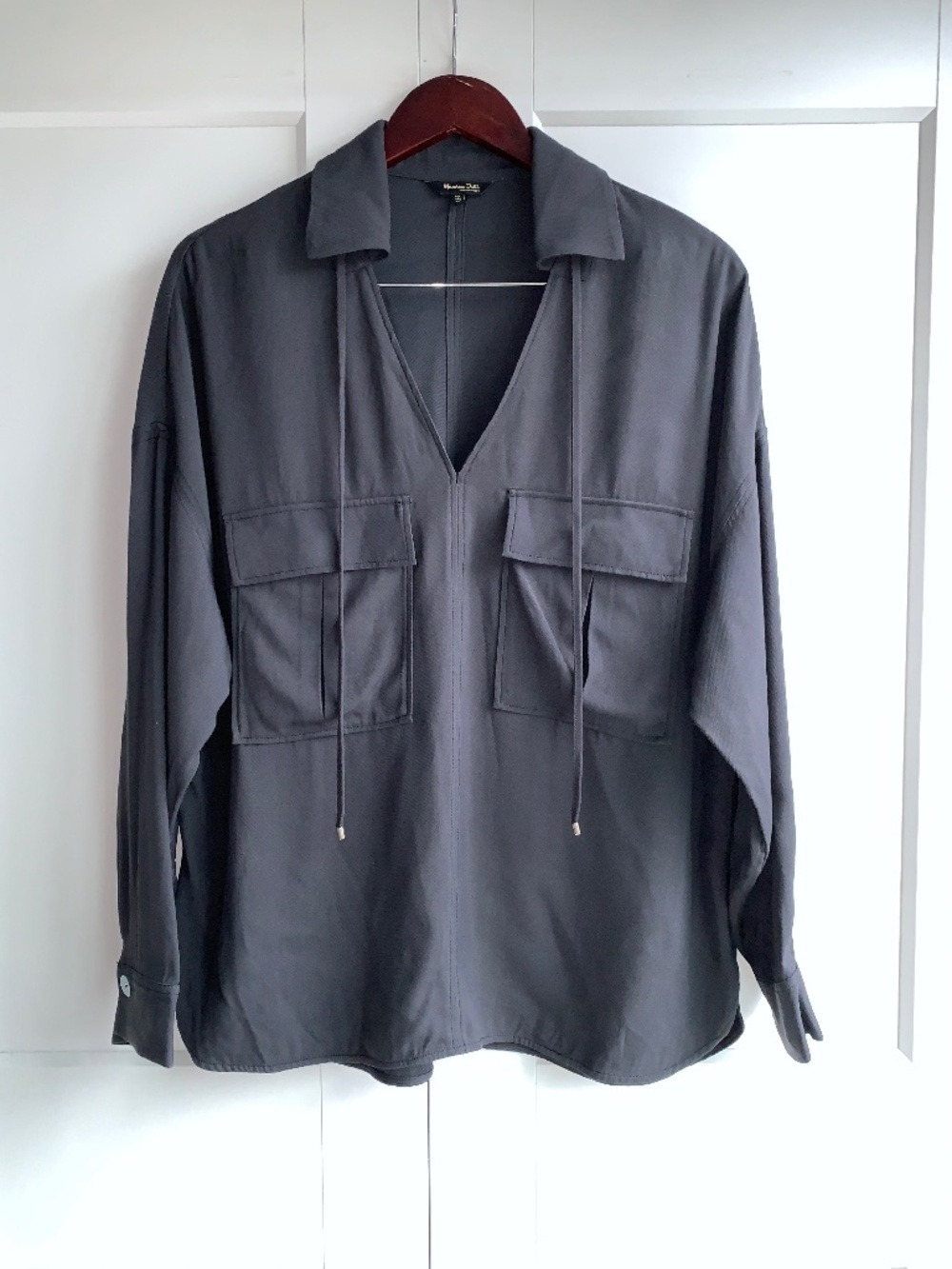 Massimo Dutti Black V-Neck Utility Shirt with Chest Pockets size L